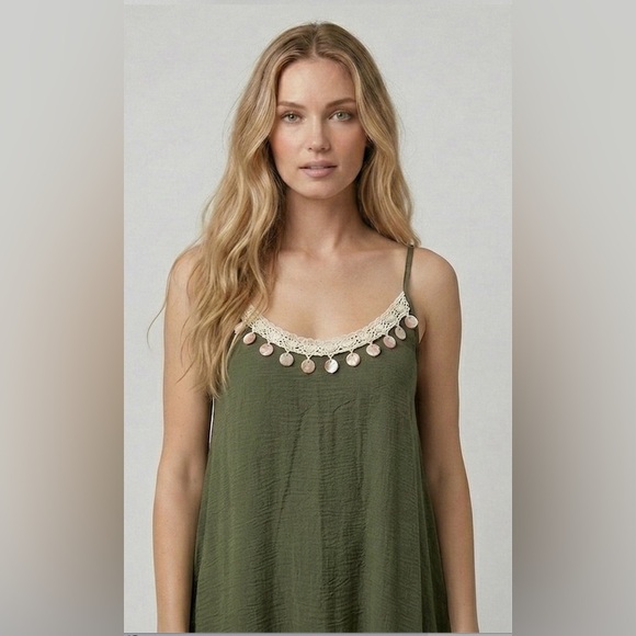 LAST ONE 🔥 Boho Shell-Trimmed Maxi Slip Dress Green - Picture 4 of 8